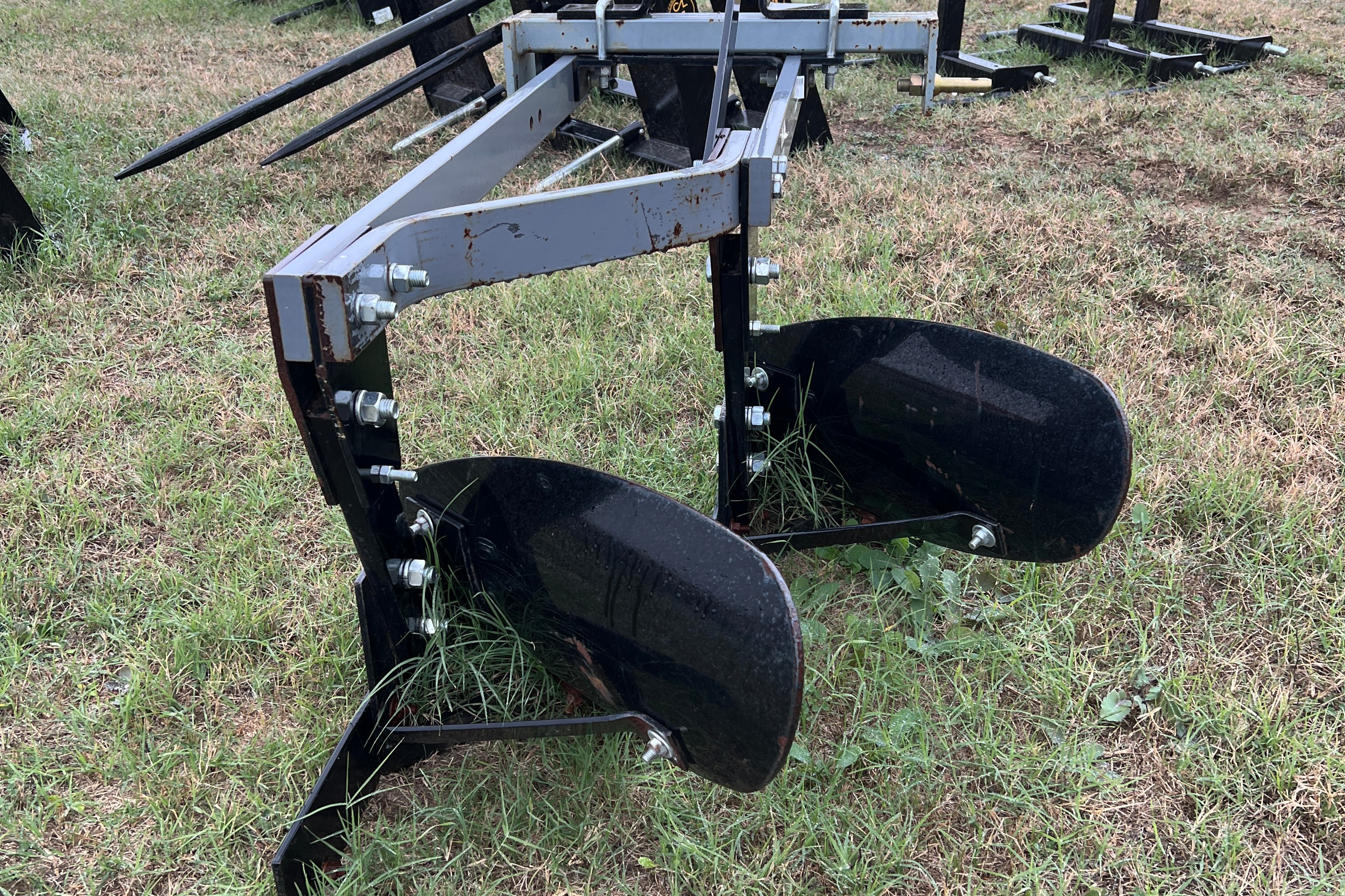 Photo of 2022 IRONCRAFT 6214-GRA 2 BOTTOM PLOW 14" in Adkins, TX IRONCRAFT 6214-GRA 2 BOTTOM PLOW 14"  037496