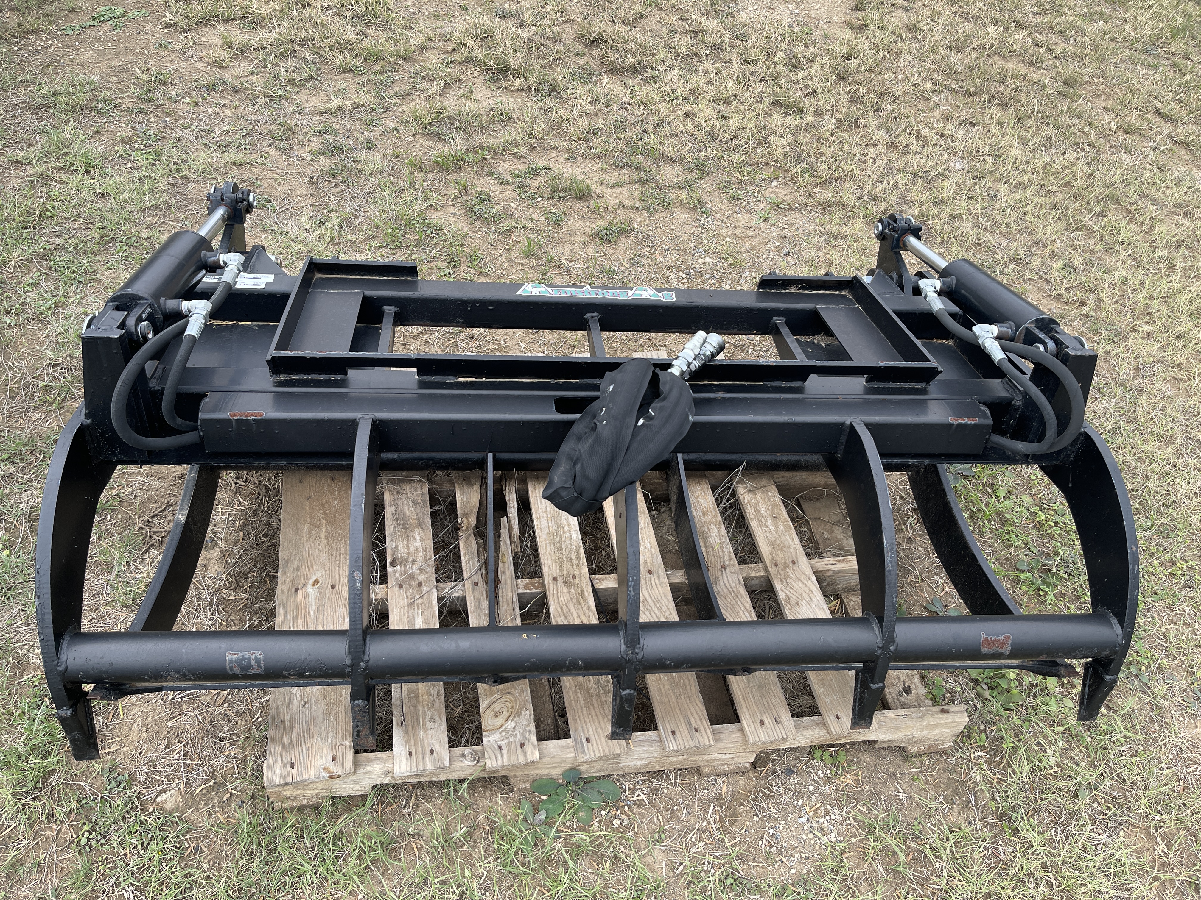 ARMSTRONG AG BGR64-5-SKID BRUSH RAKE GRAPPLE 64" 5 TINE SKID STEER – 038089