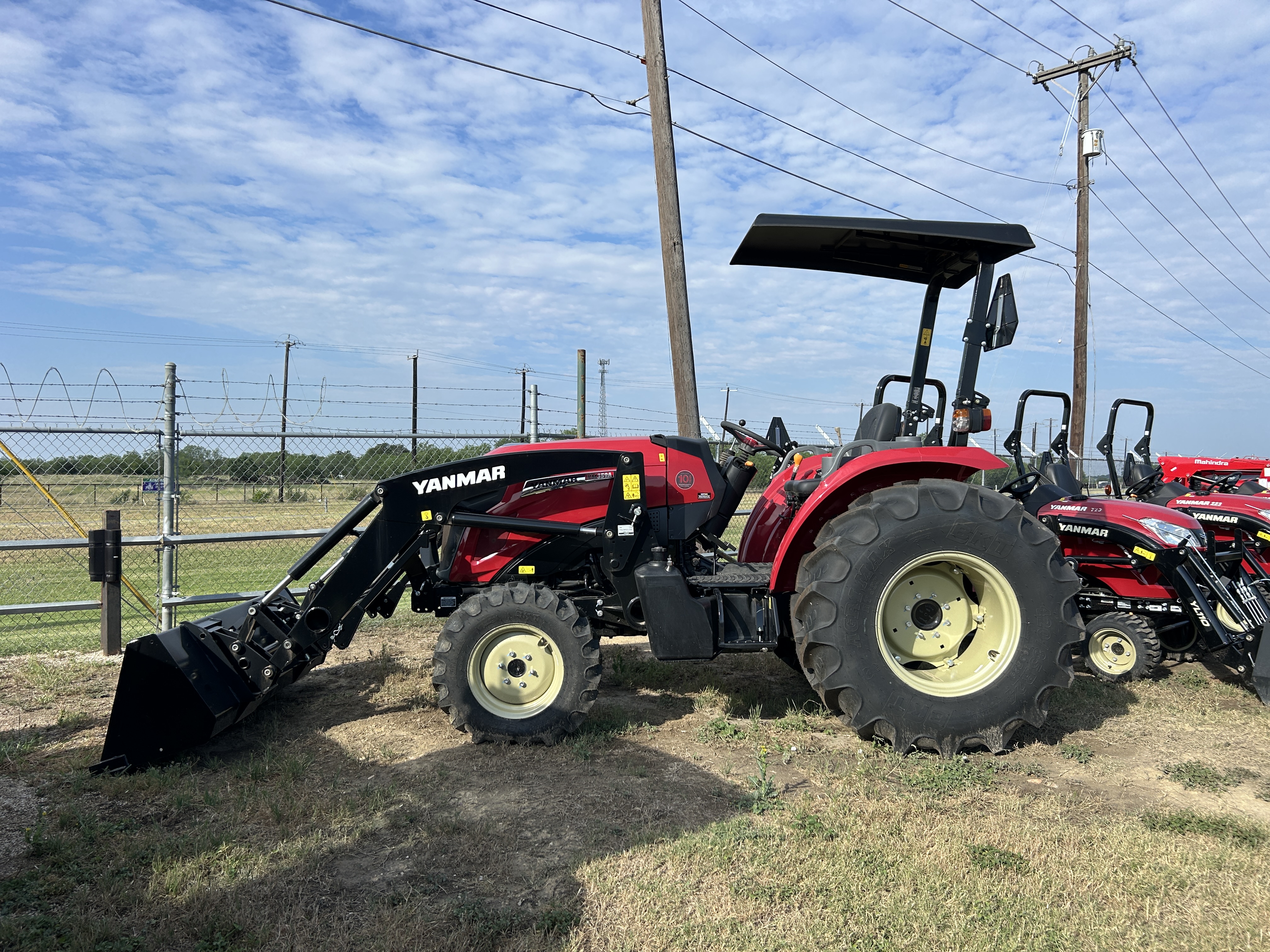 YANMAR TRACTOR YM359VLI-L YM359 SST IND TIRES LDR – 040791