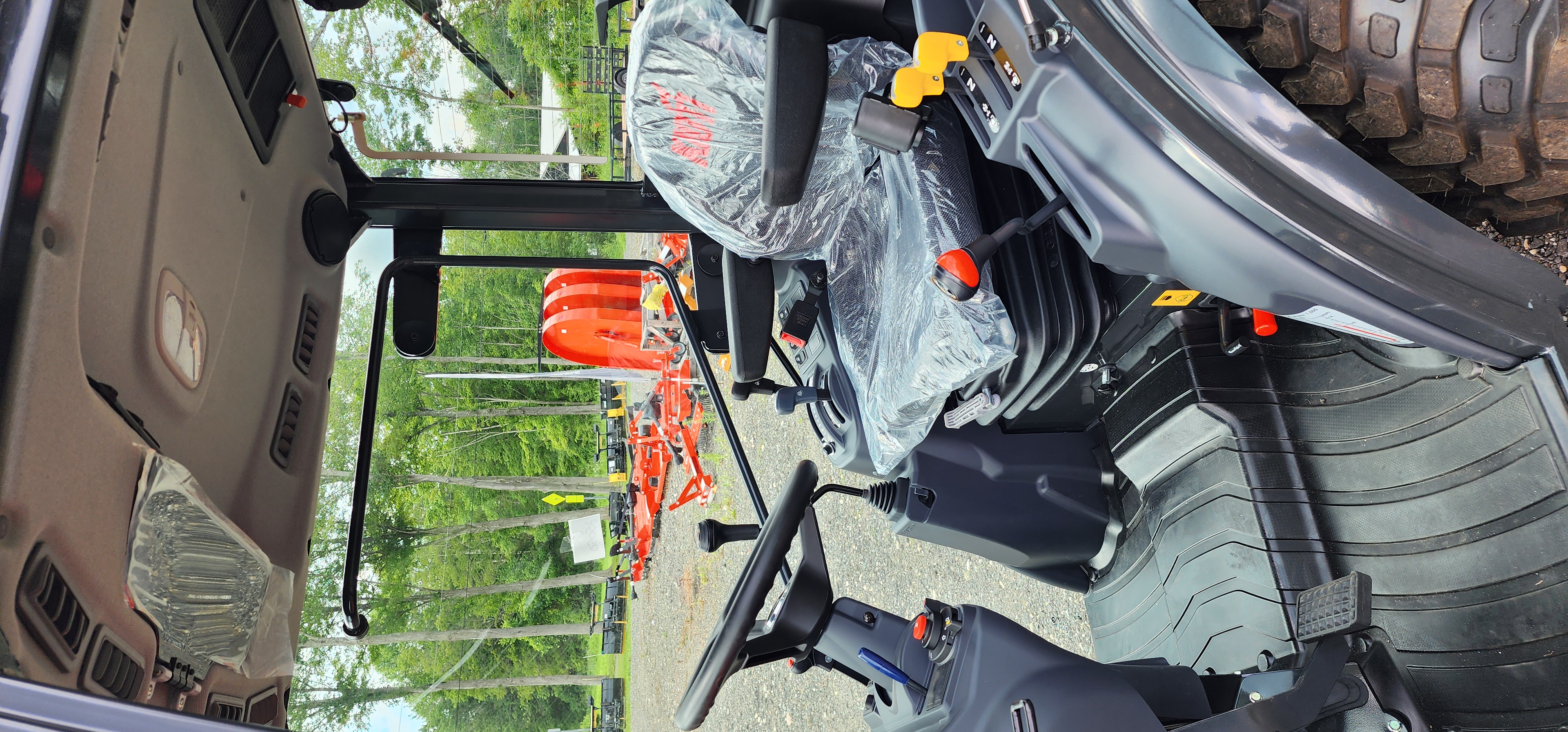 Kioti CX2510 Hydrostatic Compact Cab Tractor: