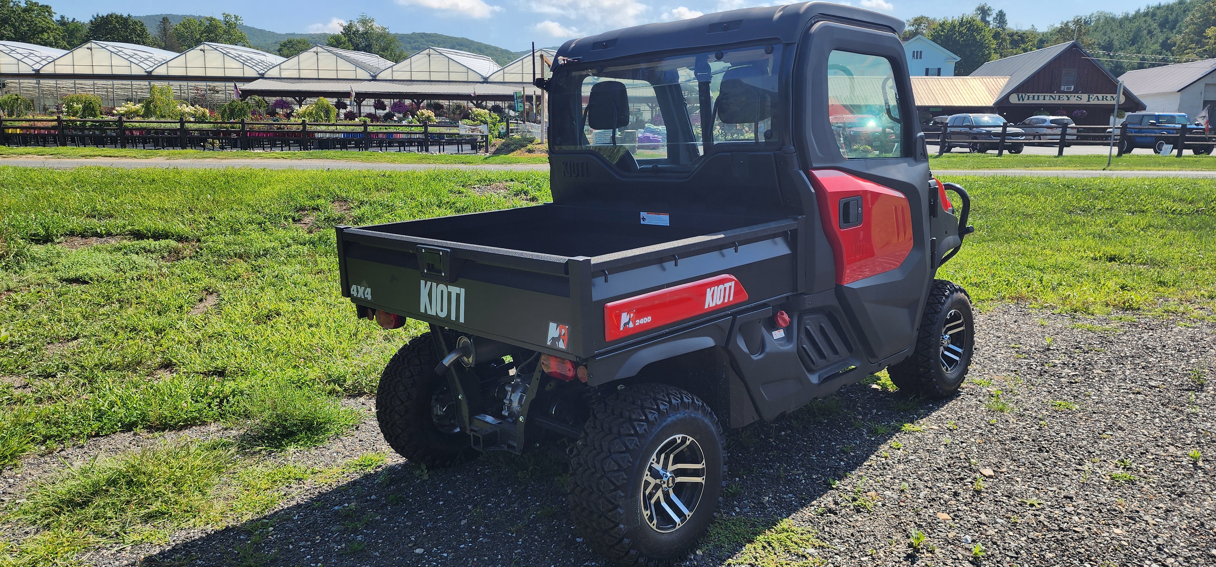 Kioti K92400 4x4 CAB UTV: