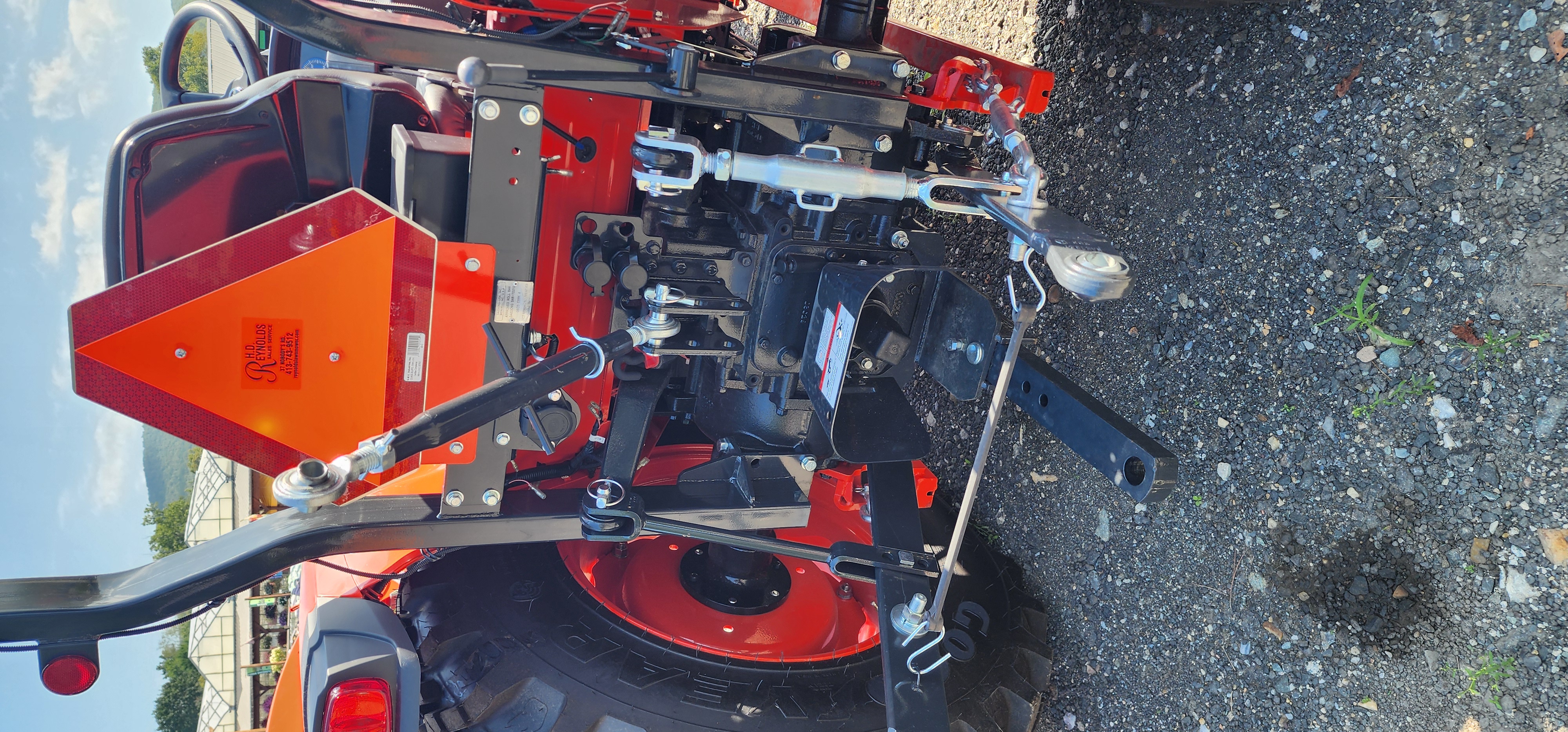 Kioti DK4720 Hydrostatic Compact Tractor: