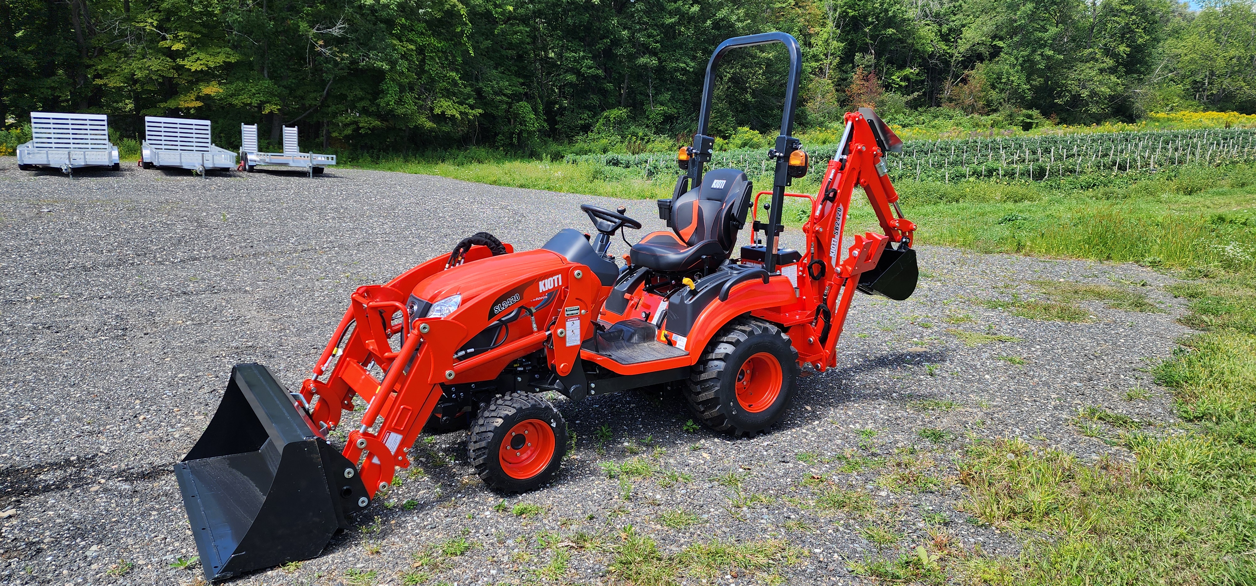 Kioti CS2220 Hydrostatic Compact Tractor:
