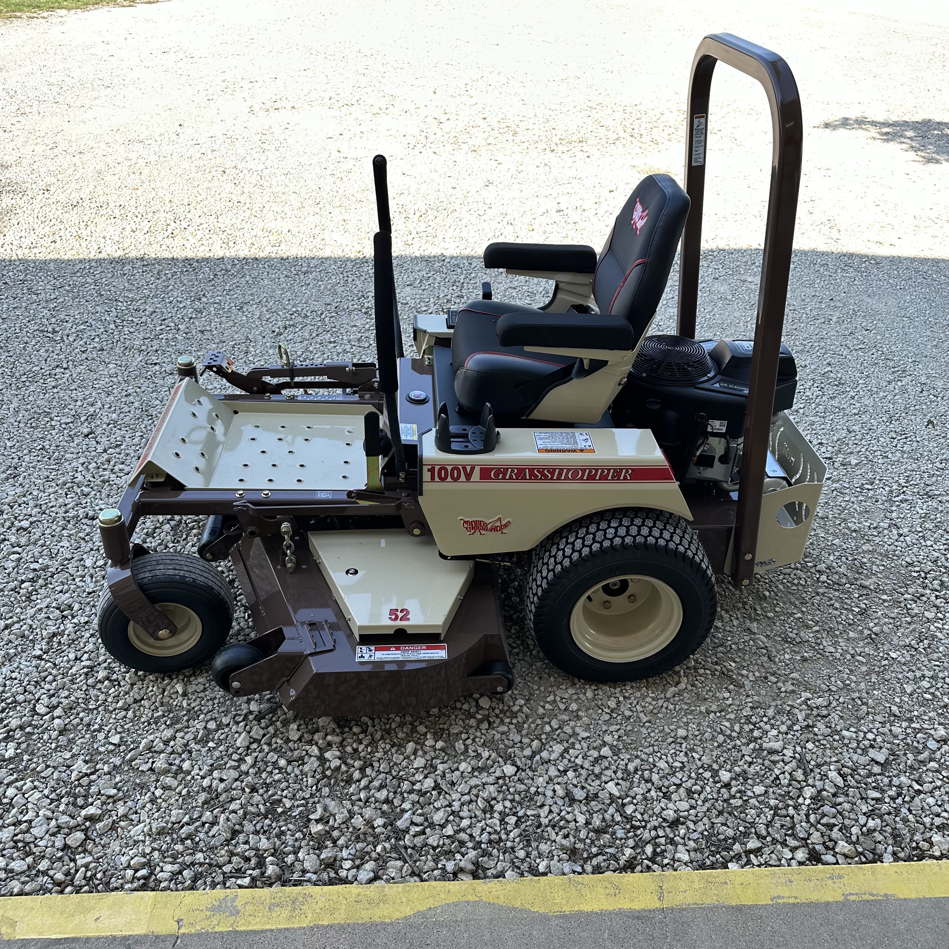 Grasshopper 127V 52