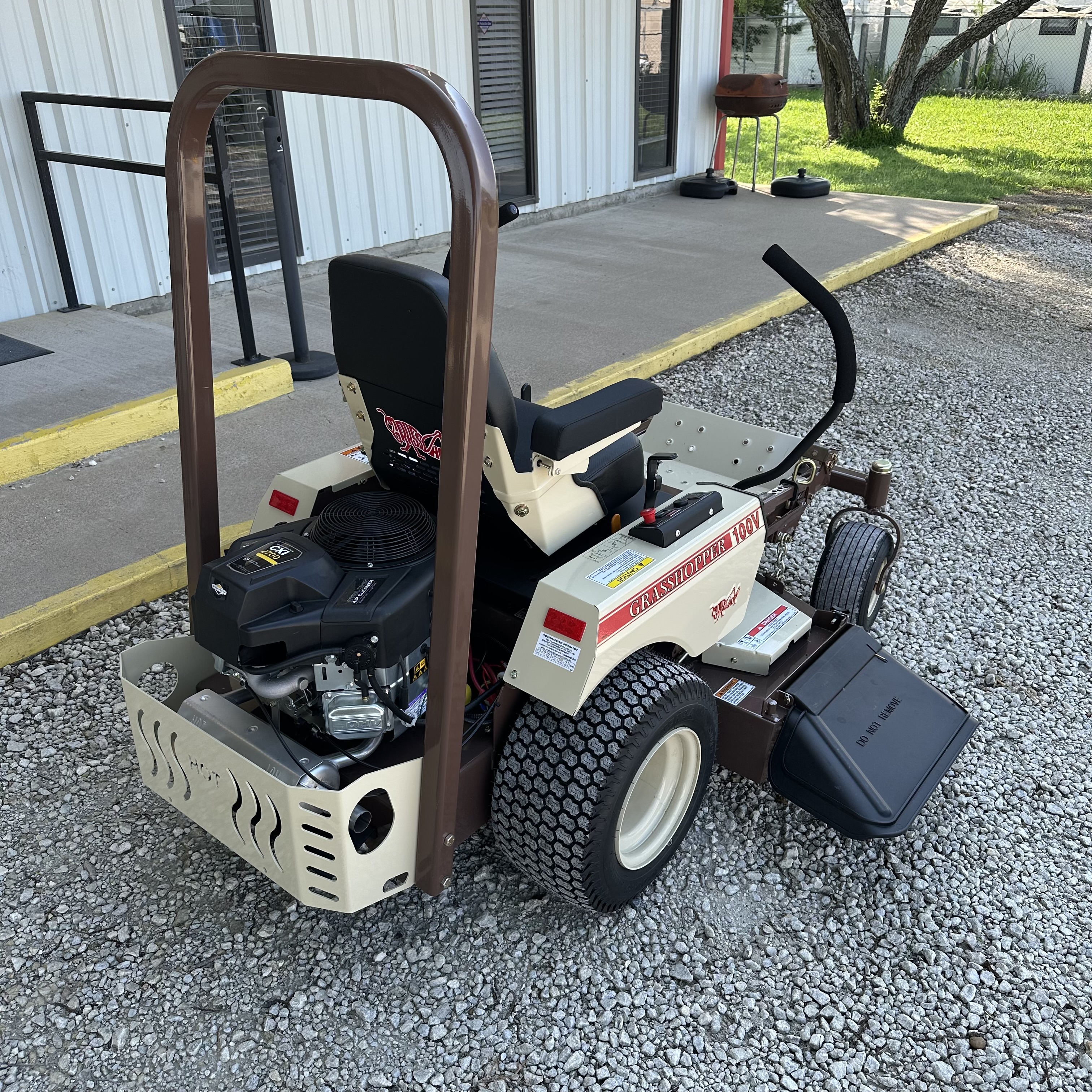 Grasshopper 127V 52