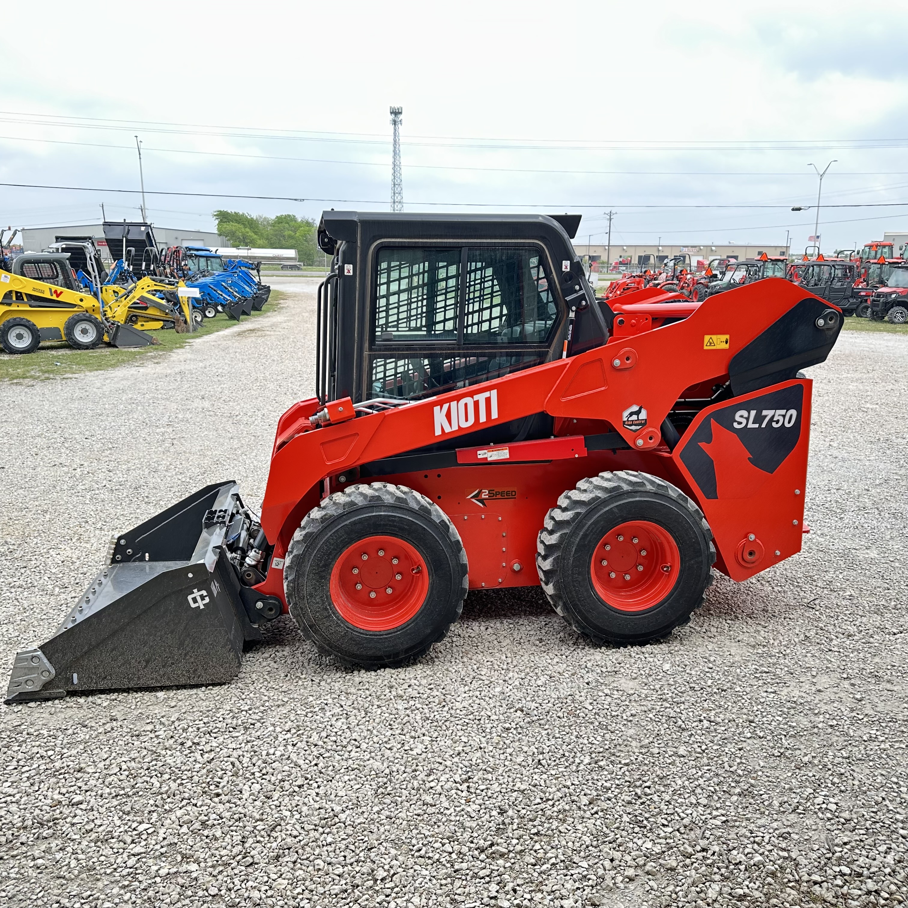 Kioti SL750U-LQ:108