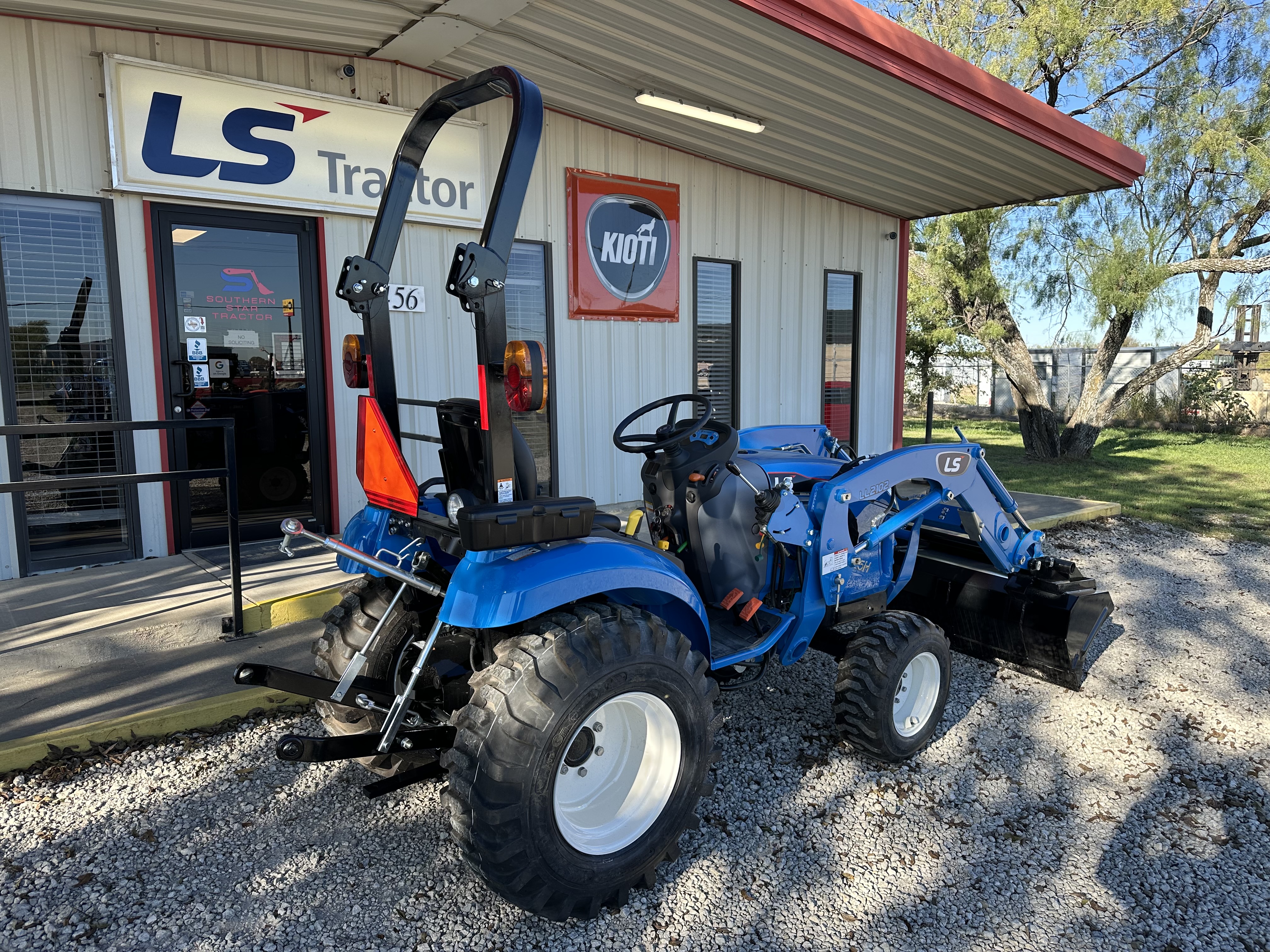 LS Tractor XJ2025H:3394