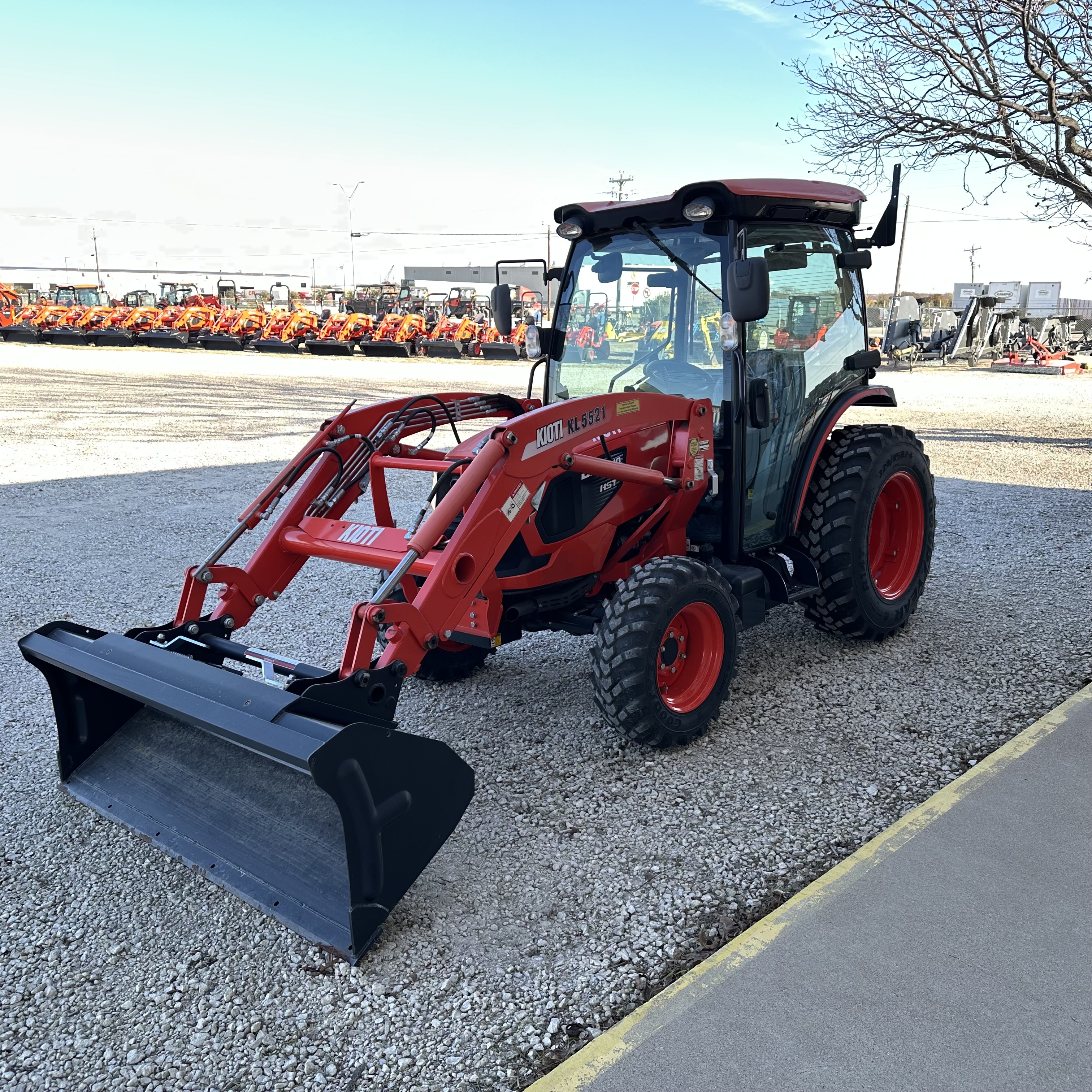 Kioti DK5320SE HST CAB:5068