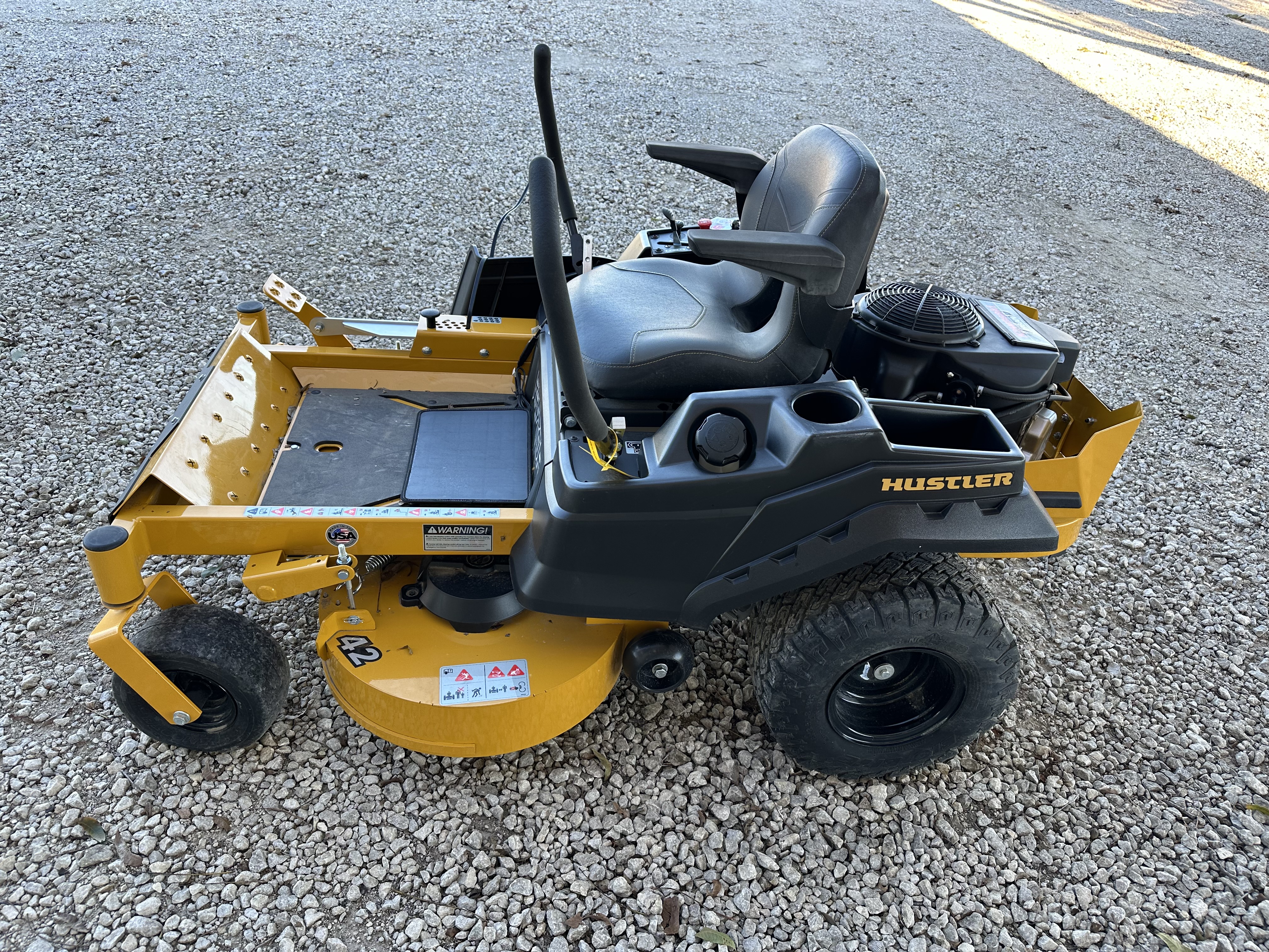 Hustler RAPTOR X 42