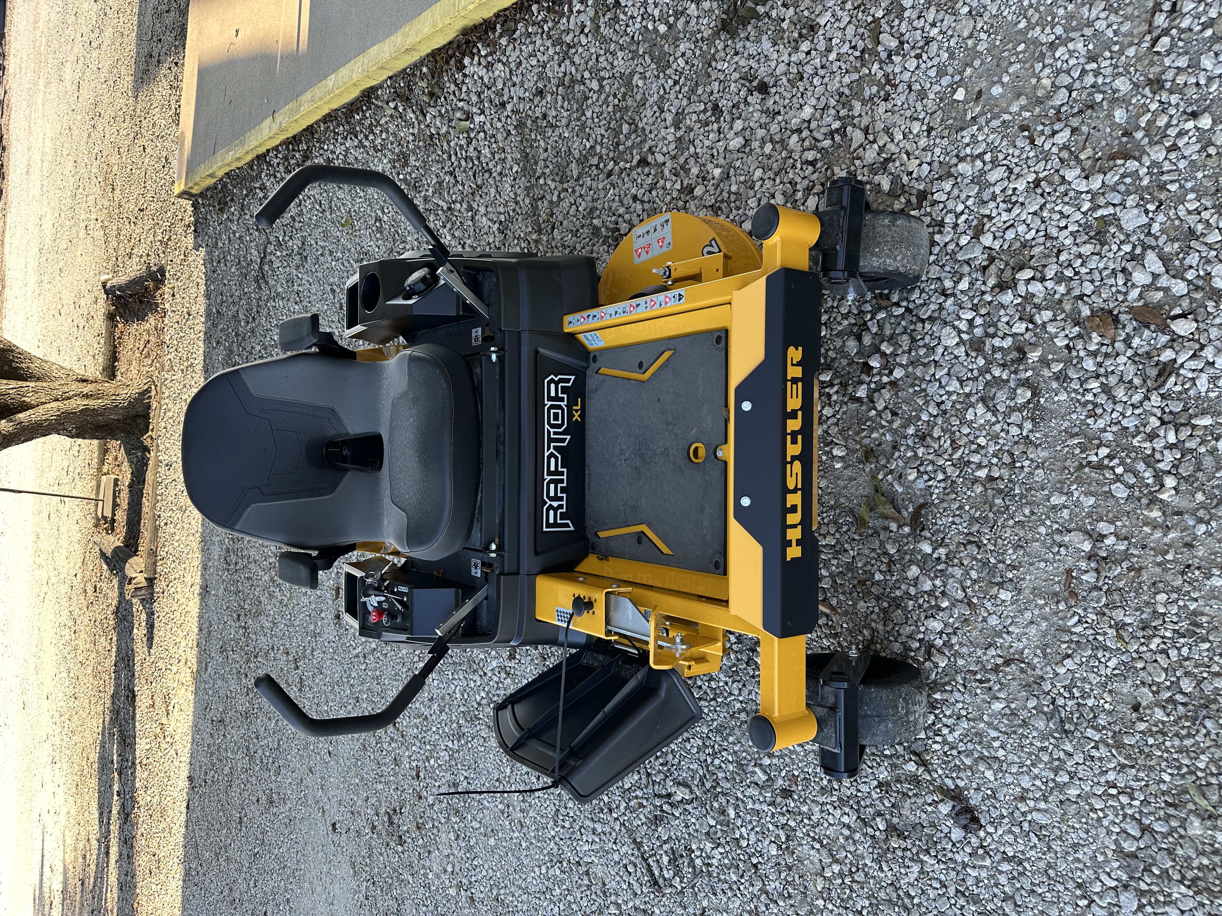 Hustler RAPTOR XL 42