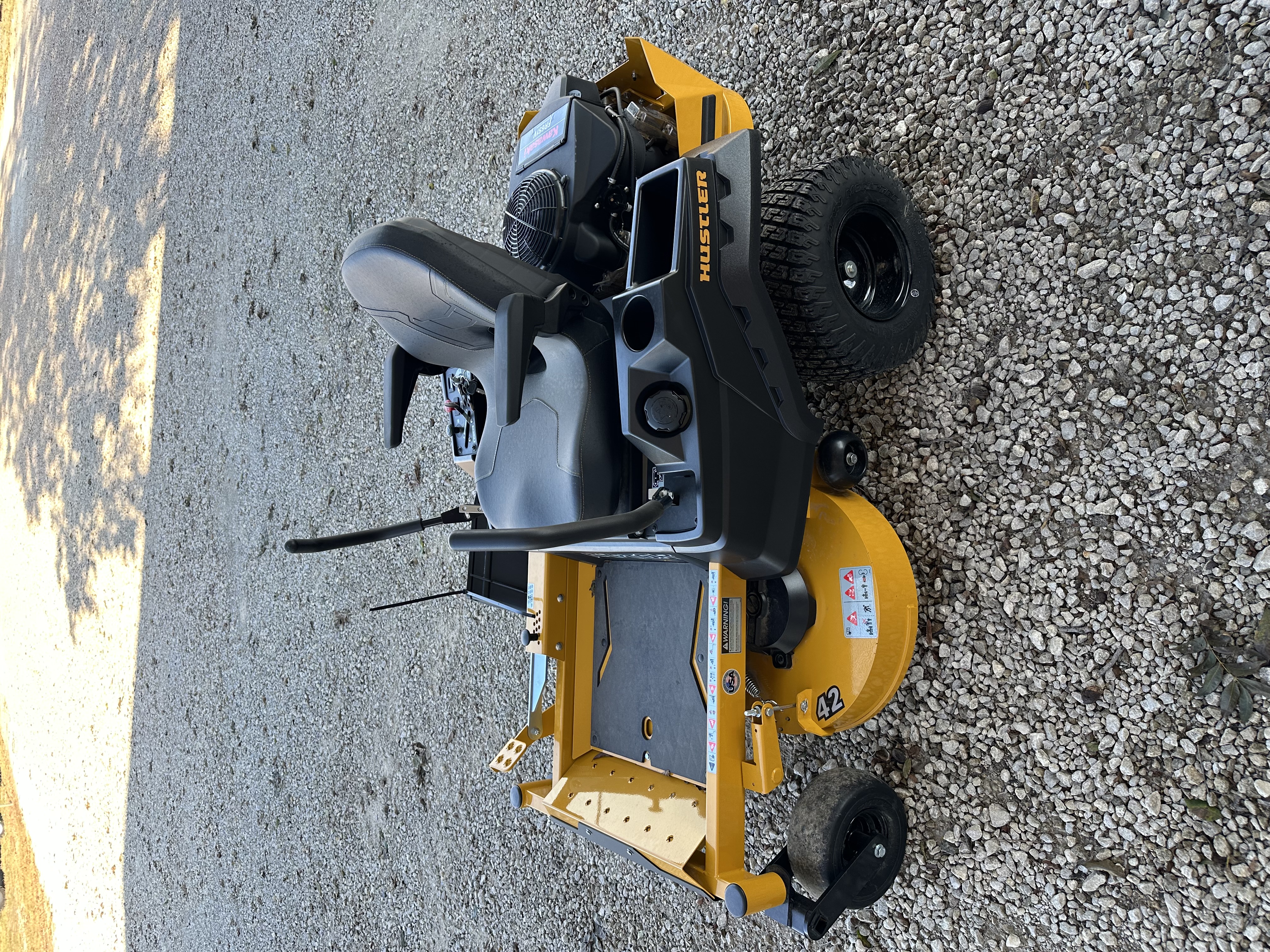 Hustler RAPTOR XL 42