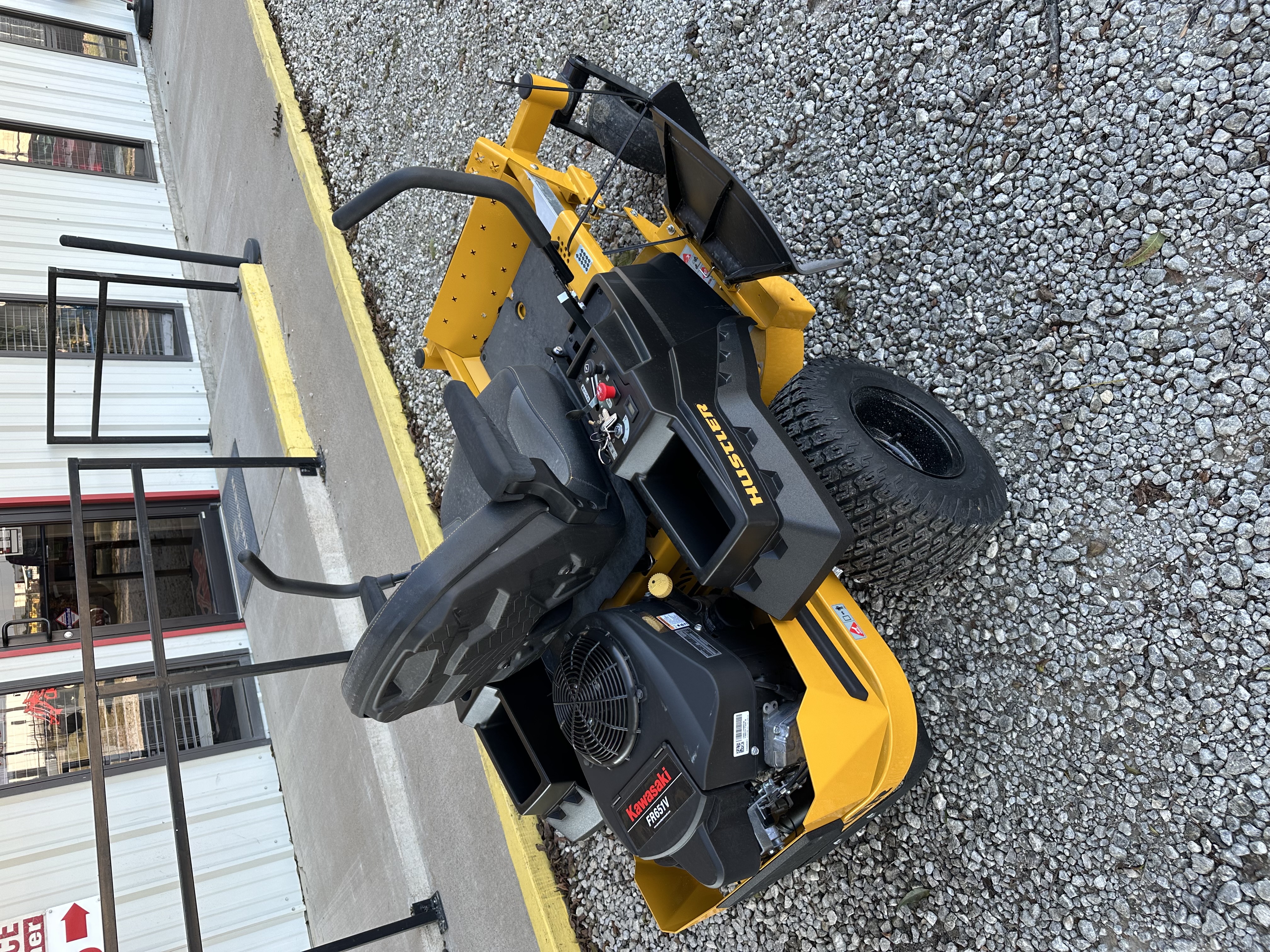 Hustler RAPTOR XL 42